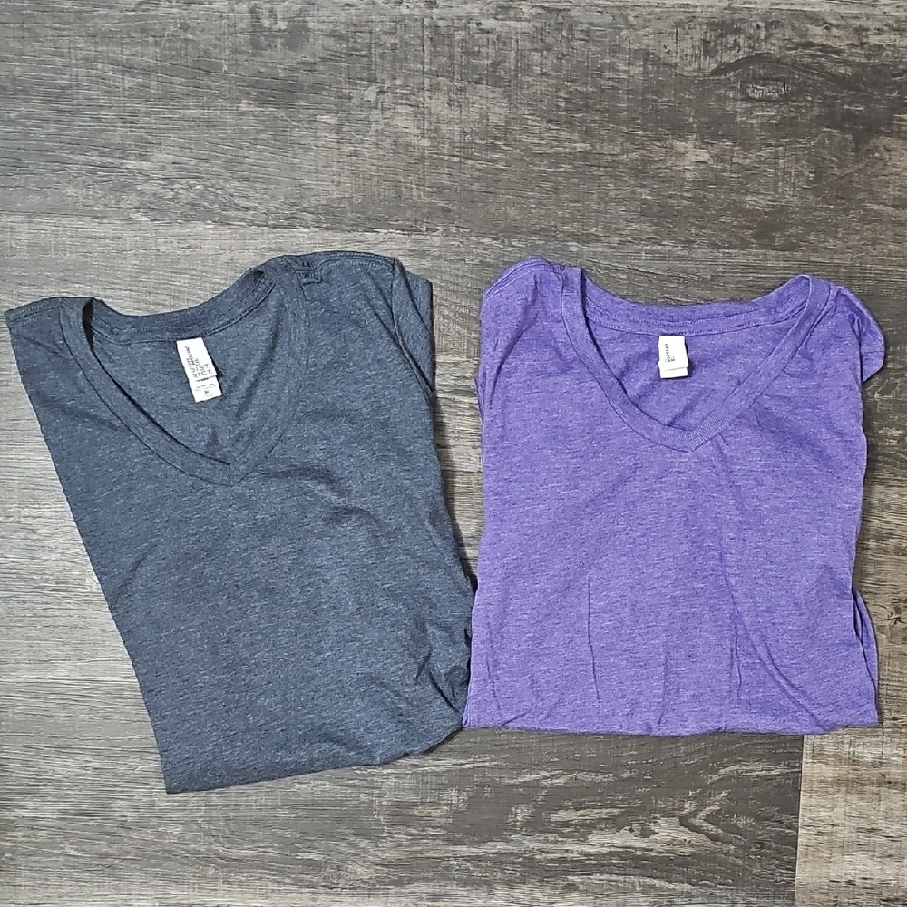 District Women's Short Sleeve Tees in Charcoal & Purple